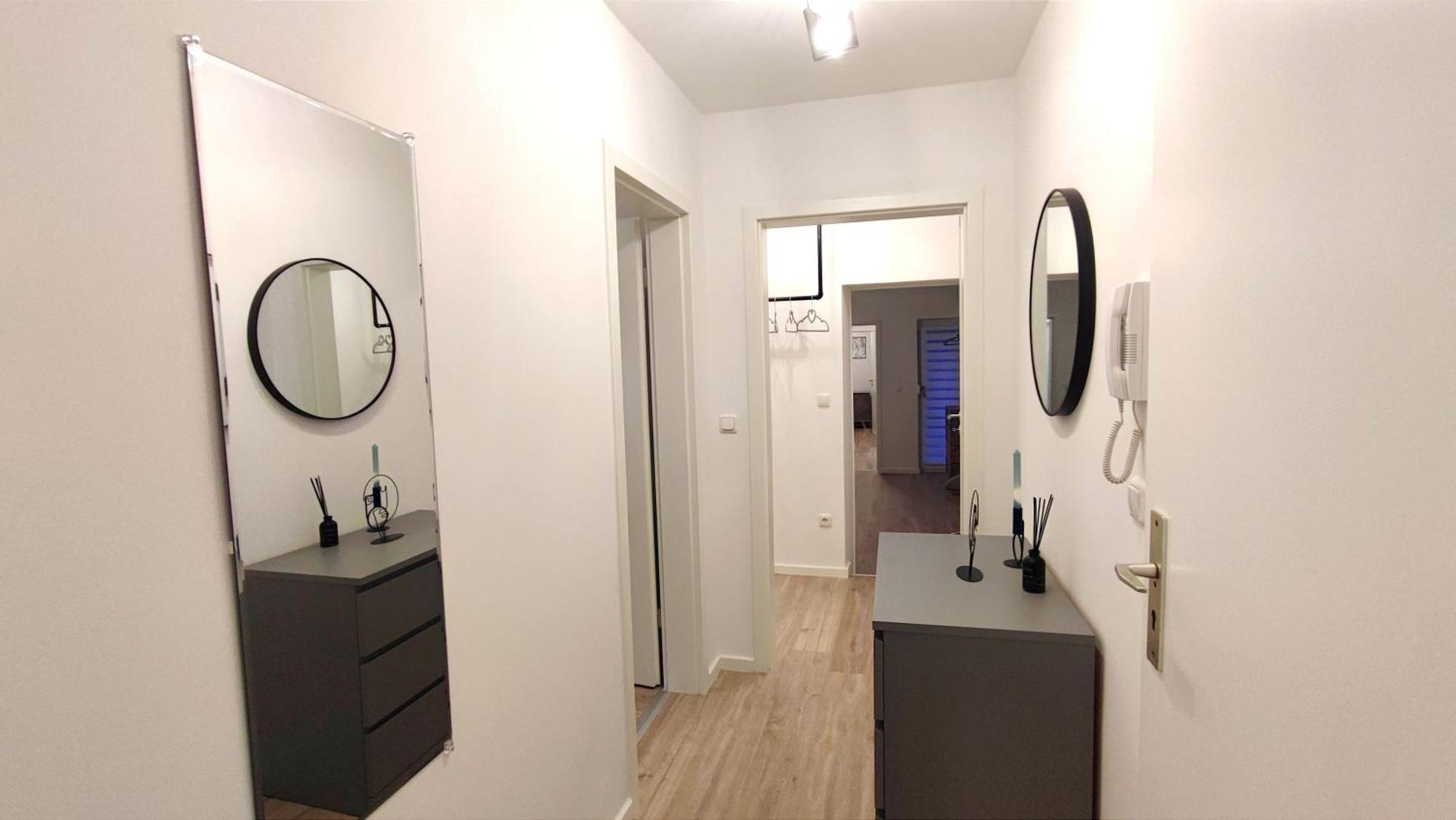 Homely Stay - Urban Oasis Apartments Moosburg an der Isar ภายนอก รูปภาพ